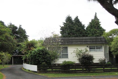 Photo of property in 2/17 Sharivari Place, Conifer Grove, Takanini, 2112