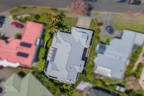 Photo of property in 4 Amner Place, Bluff Hill, Napier, 4110