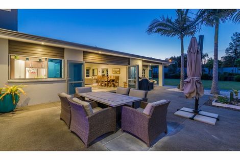 Photo of property in 1 Kotare Heights, Kerikeri, 0230