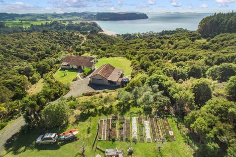 Photo of property in 32 Radar Road, Hot Water Beach, Whitianga, 3591
