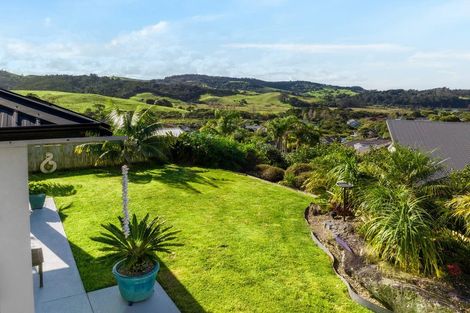 Photo of property in 31 Beachwood Drive, Hatfields Beach, Orewa, 0931