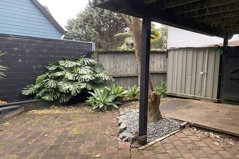 Photo of property in 1/19 Pemberton Avenue, Bayview, Auckland, 0629