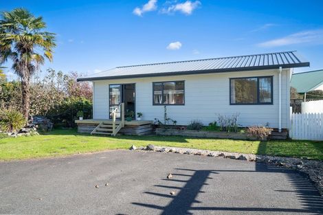 Photo of property in 229 Shakespeare Street, Leamington, Cambridge, 3432