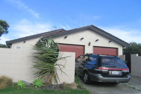 Photo of property in 15 Cassley Crescent, Papakowhai, Porirua, 5024