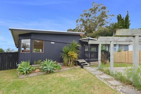 Photo of property in 72a Beach Road, Onerahi, Whangarei, 0110