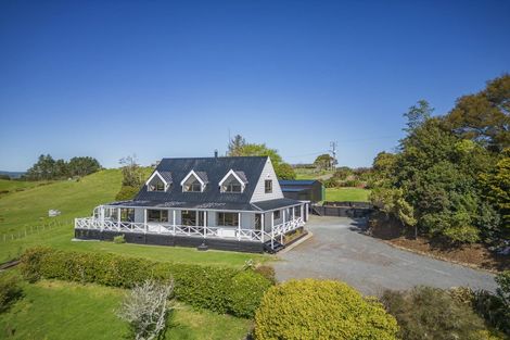 Photo of property in 320 Creightons Road, Clevedon, Papakura, 2582