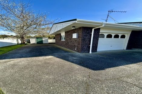 Photo of property in 68 Highbury Drive, Levin, 5510