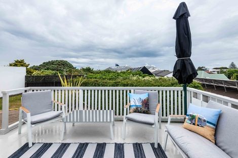 Photo of property in 20 Oceanview Road, Mount Maunganui, 3116