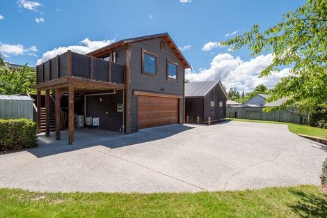 Photo of property in 32 Quill Street, Lake Hayes, Queenstown, 9304