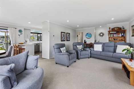 Photo of property in 26 Highcroft Place, Welcome Bay, Tauranga, 3112