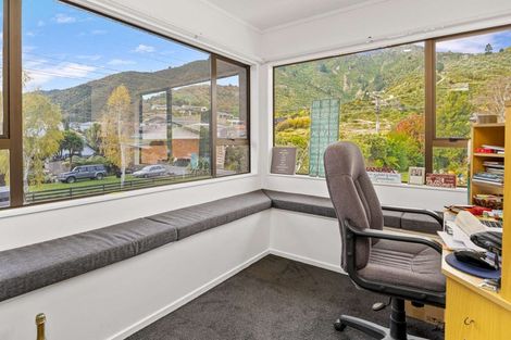 Photo of property in 21 Turners Road, Waikawa, Picton, 7220