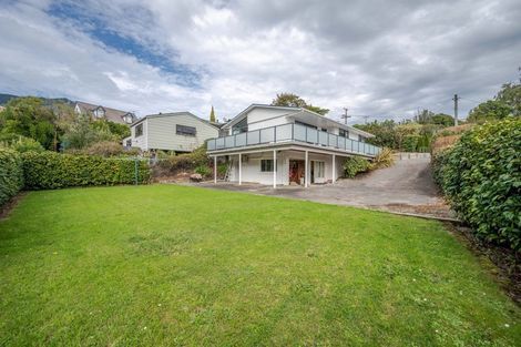 Photo of property in 21 Selwyn Avenue, Akaroa, 7520