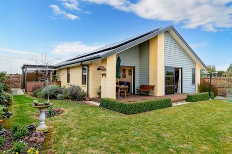 Photo of property in 11 Claremont Crescent, Amberley, 7410
