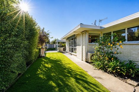 Photo of property in 2 Fern Grove, Taradale, Napier, 4112