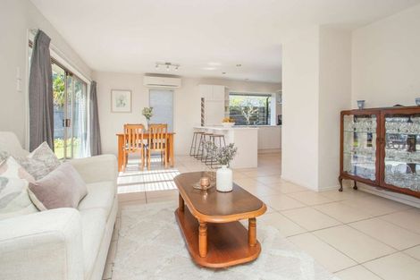 Photo of property in 21a Bramley Drive, Farm Cove, Auckland, 2012