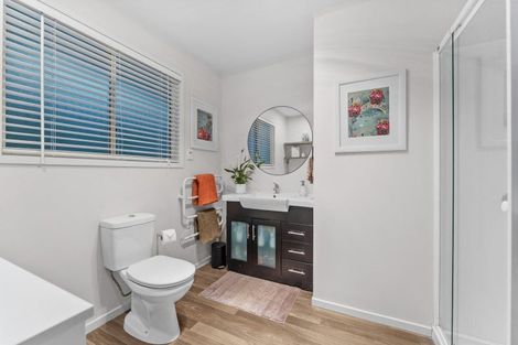 Photo of property in 211 Whitehills Road, Waitoki, Silverdale, 0994