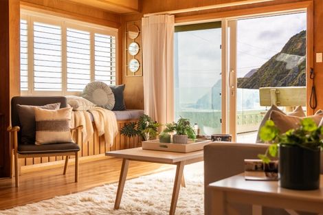 Photo of property in 1087 Makara Road, Makara Beach, Karori, 6972