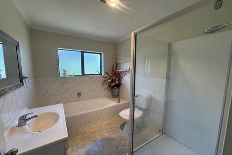 Photo of property in 50 Bellville Drive, Clendon Park, Auckland, 2103