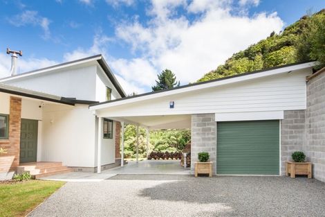 Photo of property in 1668a Akatarawa Road, Akatarawa Valley, Upper Hutt, 5372