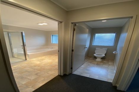 Photo of property in 2/52 Donald Street, Stanmore Bay, Whangaparaoa, 0932