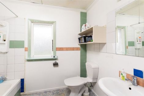 Photo of property in 12 Rugby Street, Waimate, 7924