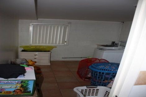 Photo of property in 188 Sunnynook Road, Totara Vale, Auckland, 0627