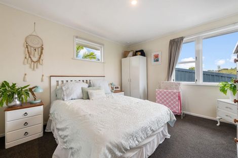 Photo of property in 21 Chartwell Avenue, Glenfield, Auckland, 0629