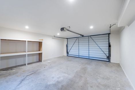 Photo of property in 5 Chardon Place, Henderson, Auckland, 0612