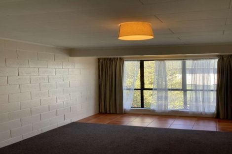 Photo of property in 2/86 Picton Avenue, Riccarton, Christchurch, 8011