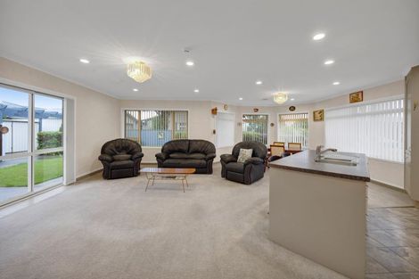 Photo of property in 24 Brown Street, Inglewood, 4330