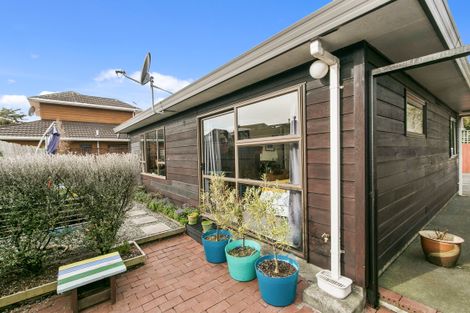 Photo of property in 53 Pohutukawa Street, Woburn, Lower Hutt, 5010