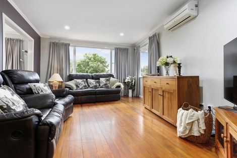 Photo of property in 512 West Coast Road, Oratia, Auckland, 0604