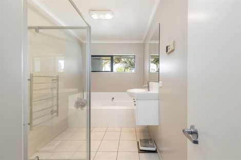 Photo of property in 2 Nottinghill Drive, Springlands, Blenheim, 7201