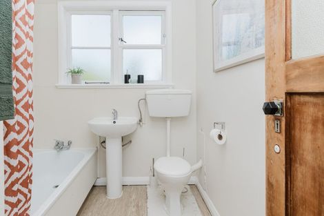 Photo of property in 21 Jellicoe Drive, Hamilton East, Hamilton, 3216