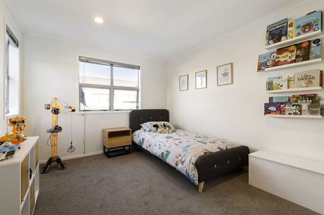 Photo of property in 11a Church Street, Northcote Point, Auckland, 0627