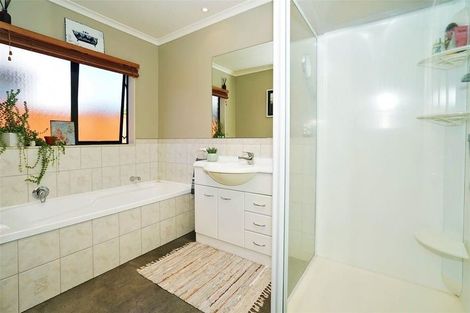 Photo of property in 10 Callum Court, Rototuna, Hamilton, 3210