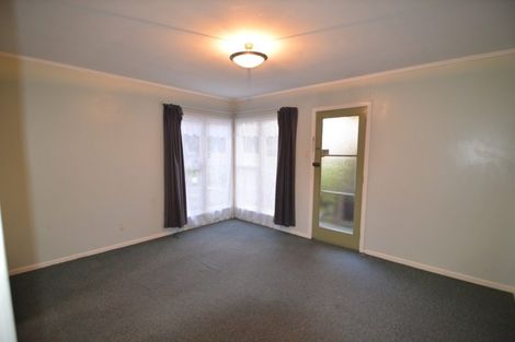 Photo of property in 1/68 Titirangi Road, New Lynn, Auckland, 0600