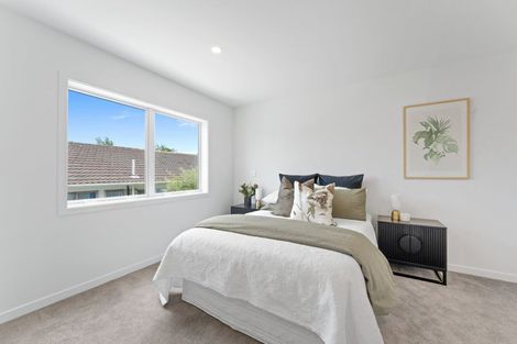 Photo of property in 4c Towra Place, Botany Downs, Auckland, 2010
