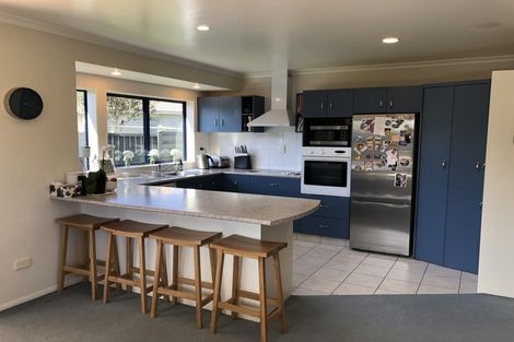 Photo of property in 9 Sequoia Grove, Mount Maunganui, 3116