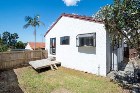 Photo of property in 1/17 Sturm Avenue, Massey, Auckland, 0614