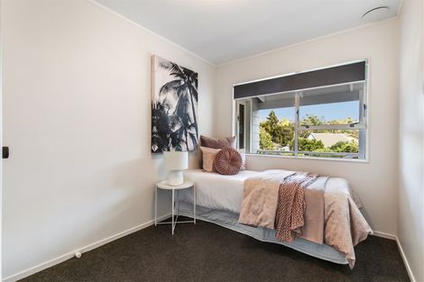 Photo of property in 1/70 Glamorgan Drive, Torbay, Auckland, 0630