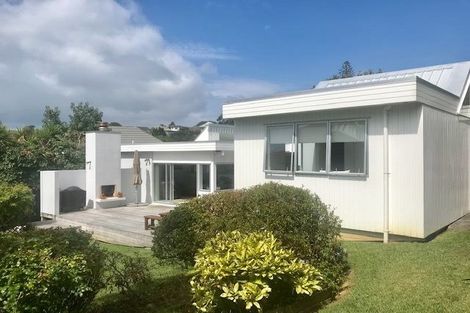 Photo of property in 16 Prestige Place, Castor Bay, Auckland, 0620