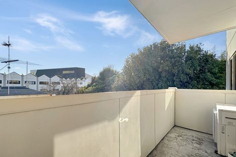 Photo of property in 2d/47 Stanhope Road, Mount Wellington, Auckland, 1051