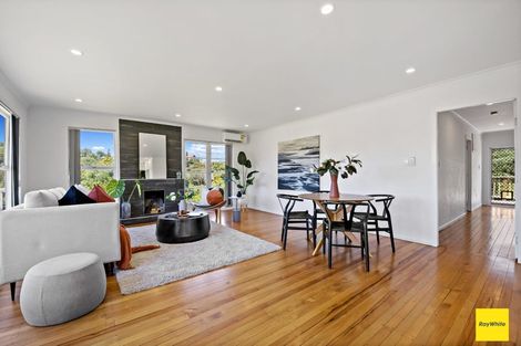 Photo of property in 2 Glengarry Road, Glen Eden, Auckland, 0602