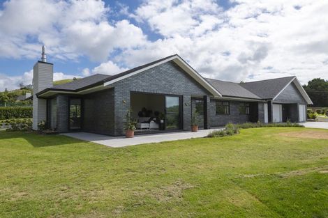 Photo of property in 74 Scarlys Way, Okitu, Gisborne, 4010