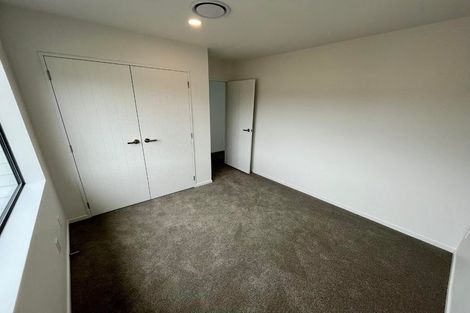 Photo of property in 20 Lockyer Road, Kumeu, 0810