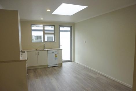 Photo of property in 2/33 Darvel Street, Riccarton, Christchurch, 8011