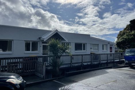 Photo of property in 1/242 Great North Road, Henderson, Auckland, 0612