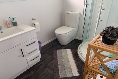 Photo of property in 28 Burgess Street, Green Island, Dunedin, 9018