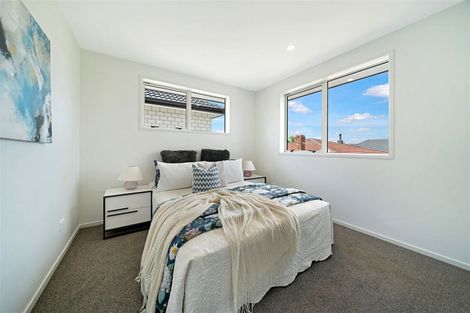 Photo of property in 14b Kirrie Avenue, Te Atatu South, Auckland, 0610